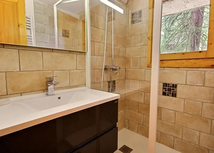 Renove 10 Pers, Terrasse Et Jacuzzi, Pres Des Pistes - Fr-1-455-155 Alpstuga